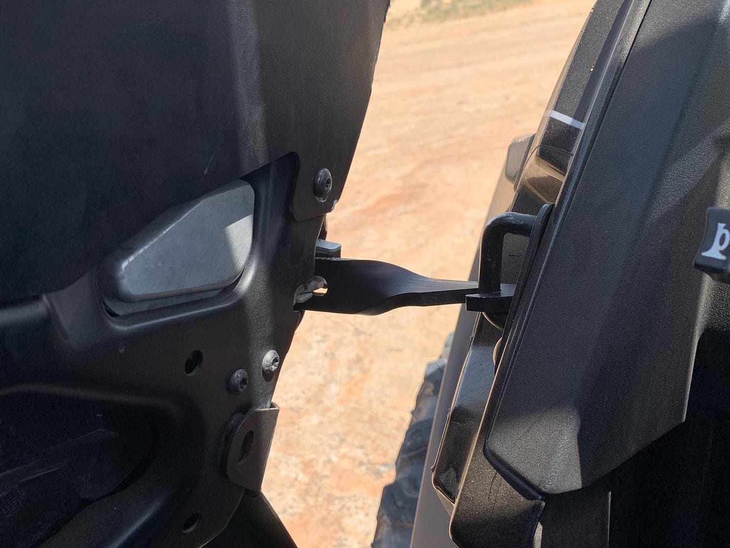 Yamaha Yxz Door Latches, Vented Door Latch