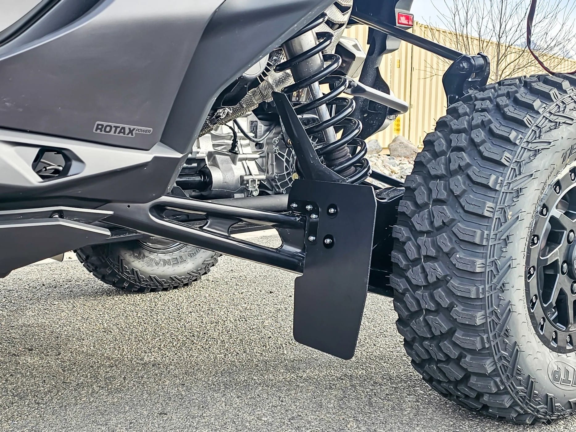 Rokblokz Can-am Maverick R Max Trailing Arm Mud Flaps