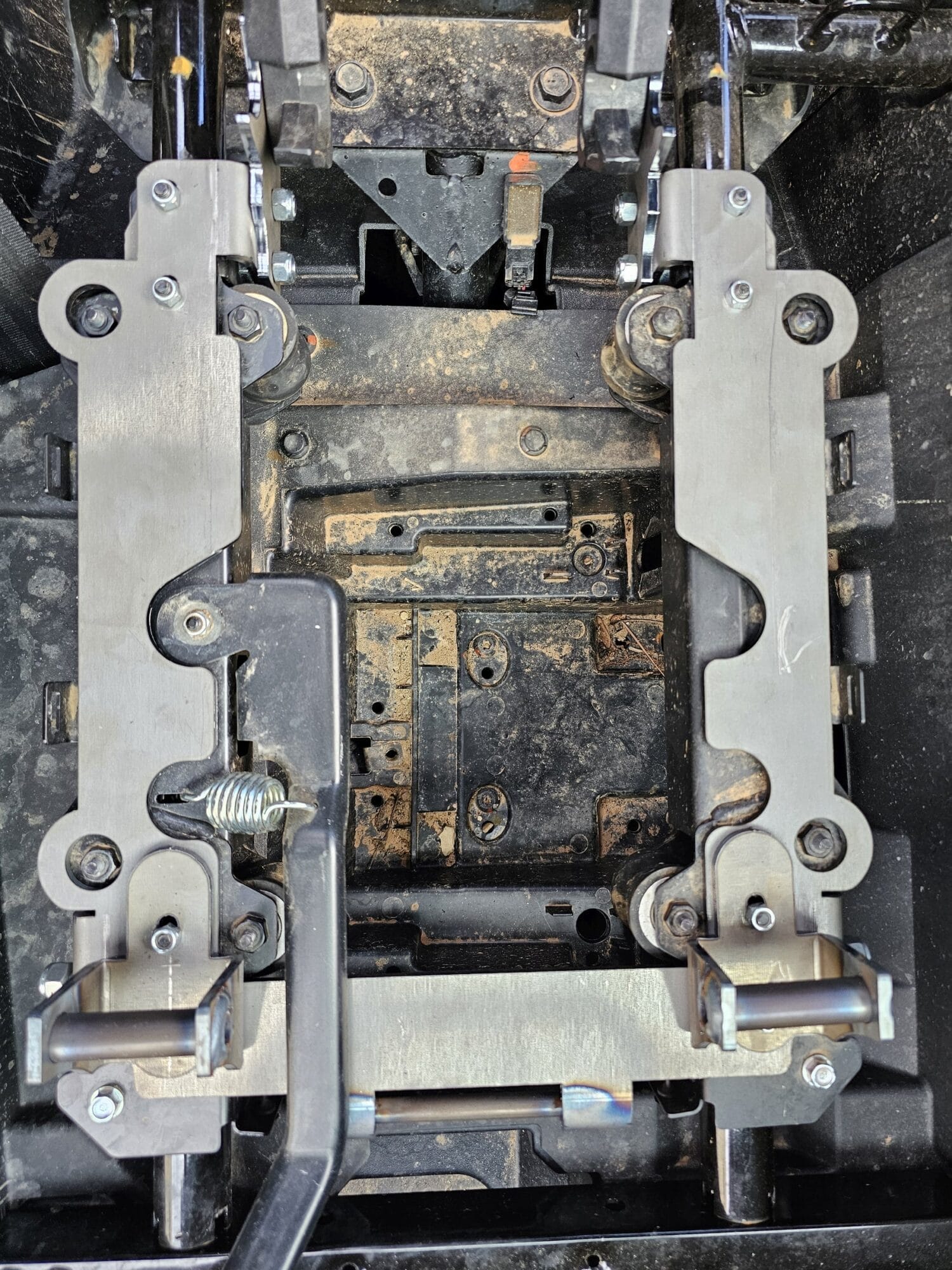 L And W Fab Polaris Rzr Pro Seat Lowering Base