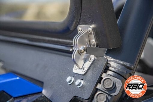 Razorback Polaris General Folding Glass Windshield