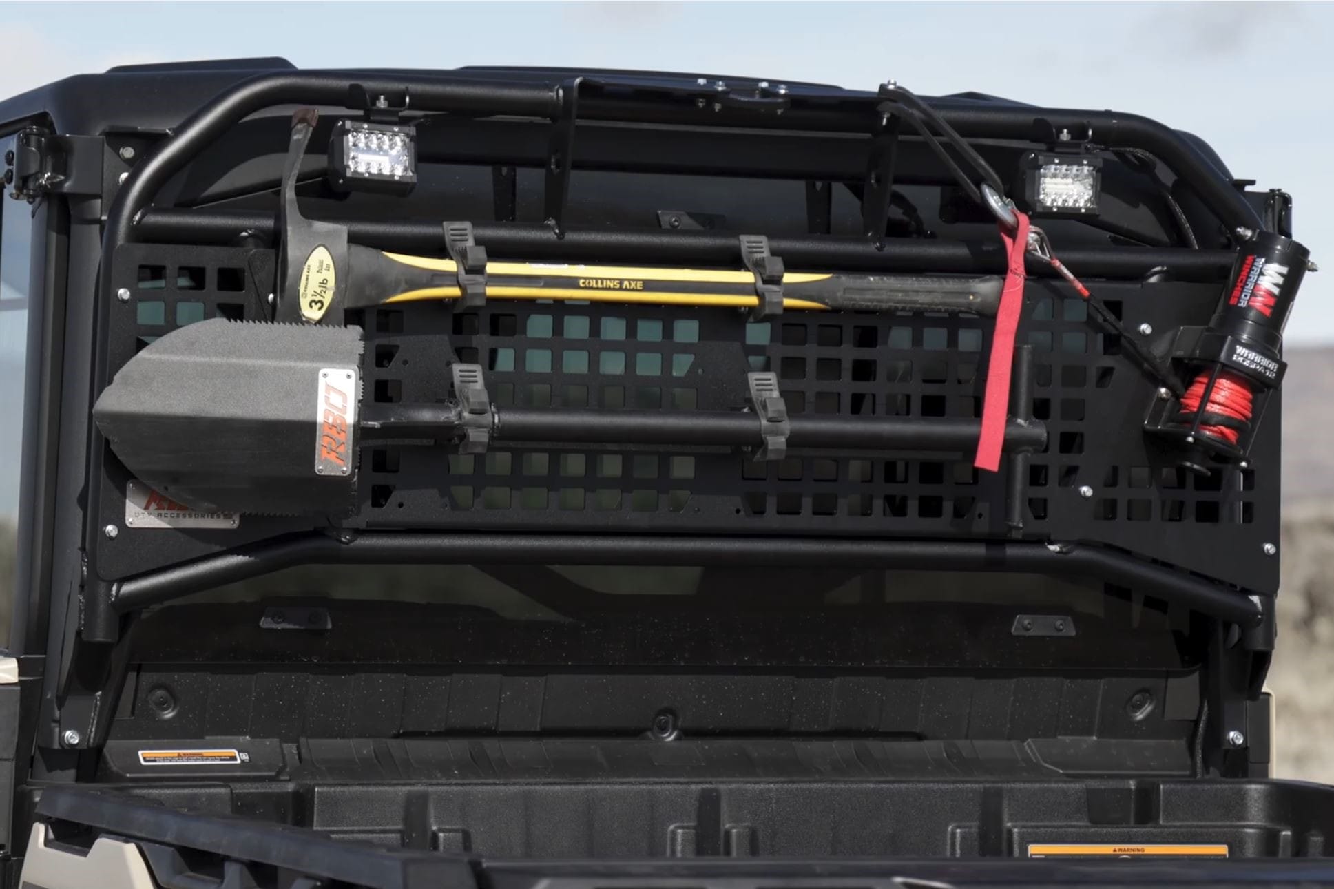 Razorback Polaris General Headache Rack, Winch